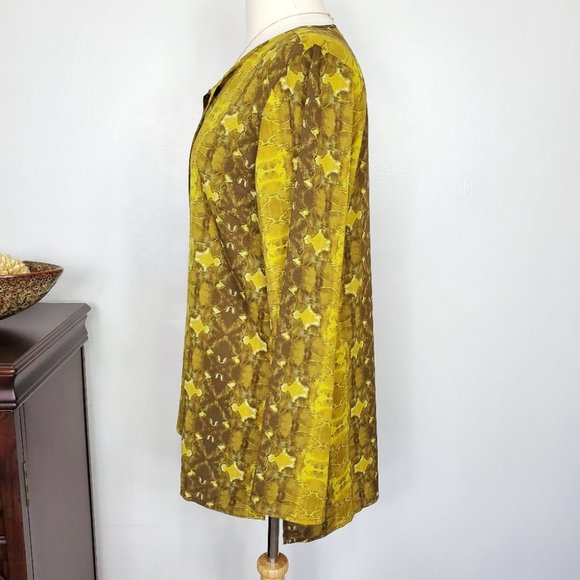 Linea Tie Dye Printed Pullover Blouse Top With Tassel Ties NWOT Size M - Picture 6 of 11